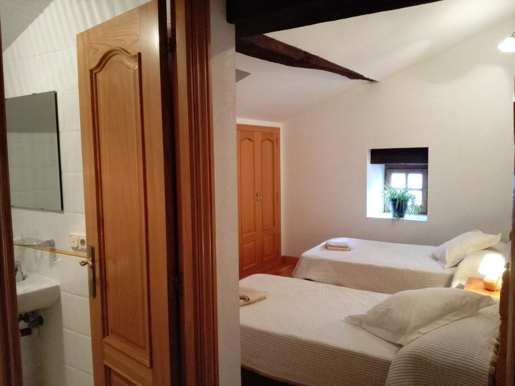 La Posada Nueva Viscarret-Guerendiain Room photo